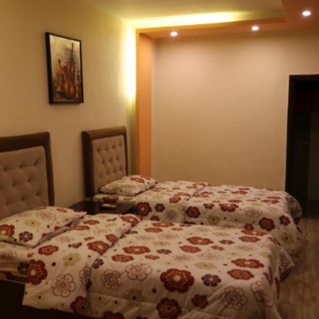 Al Riyati Hotel Apartments Aqaba Quarto foto