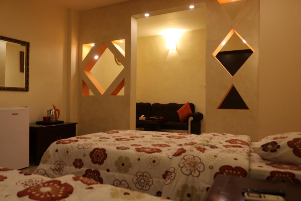 Al Riyati Hotel Apartments Aqaba Quarto foto